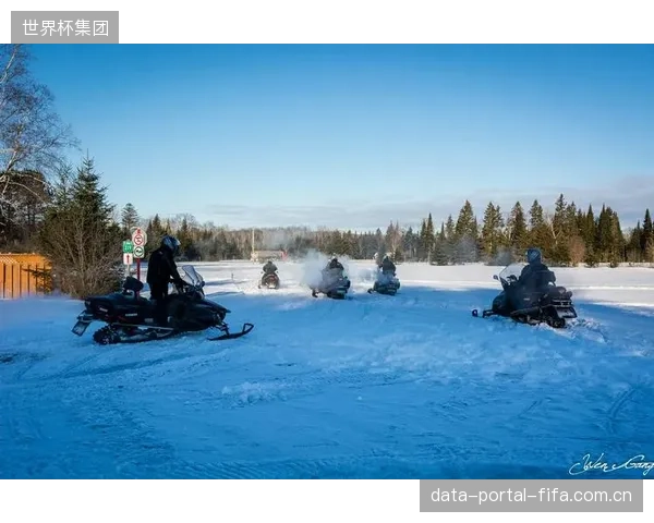 冰状雪”的精准校准与铺设正在终结竞赛中因雪质差异带来的不公，设定了全球顶级赛事的全新标准